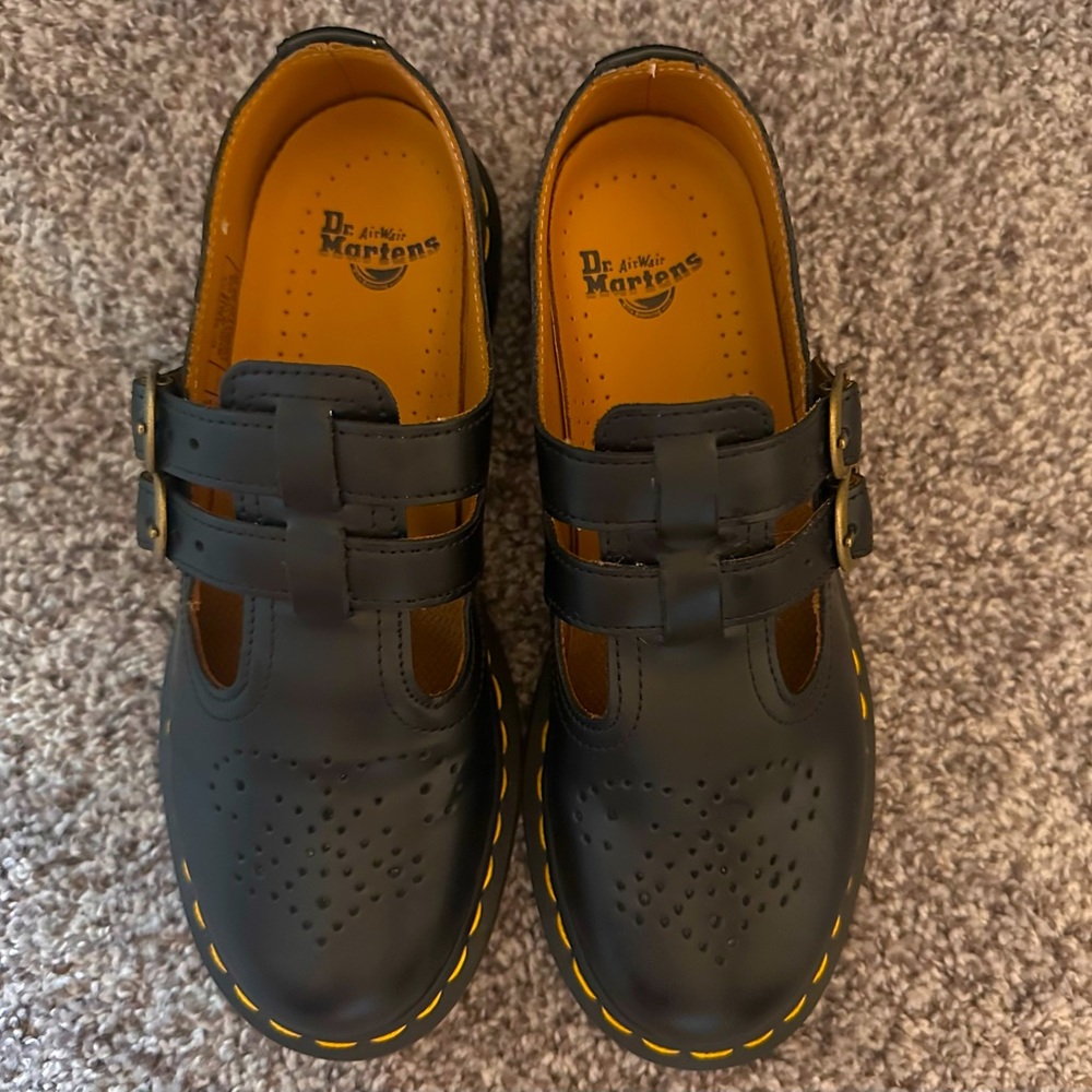 Dr. Martens | size 6 | 8085 Mary Jane’s | black leather